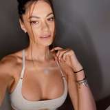 model-avatar