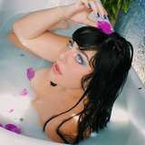 model-avatar